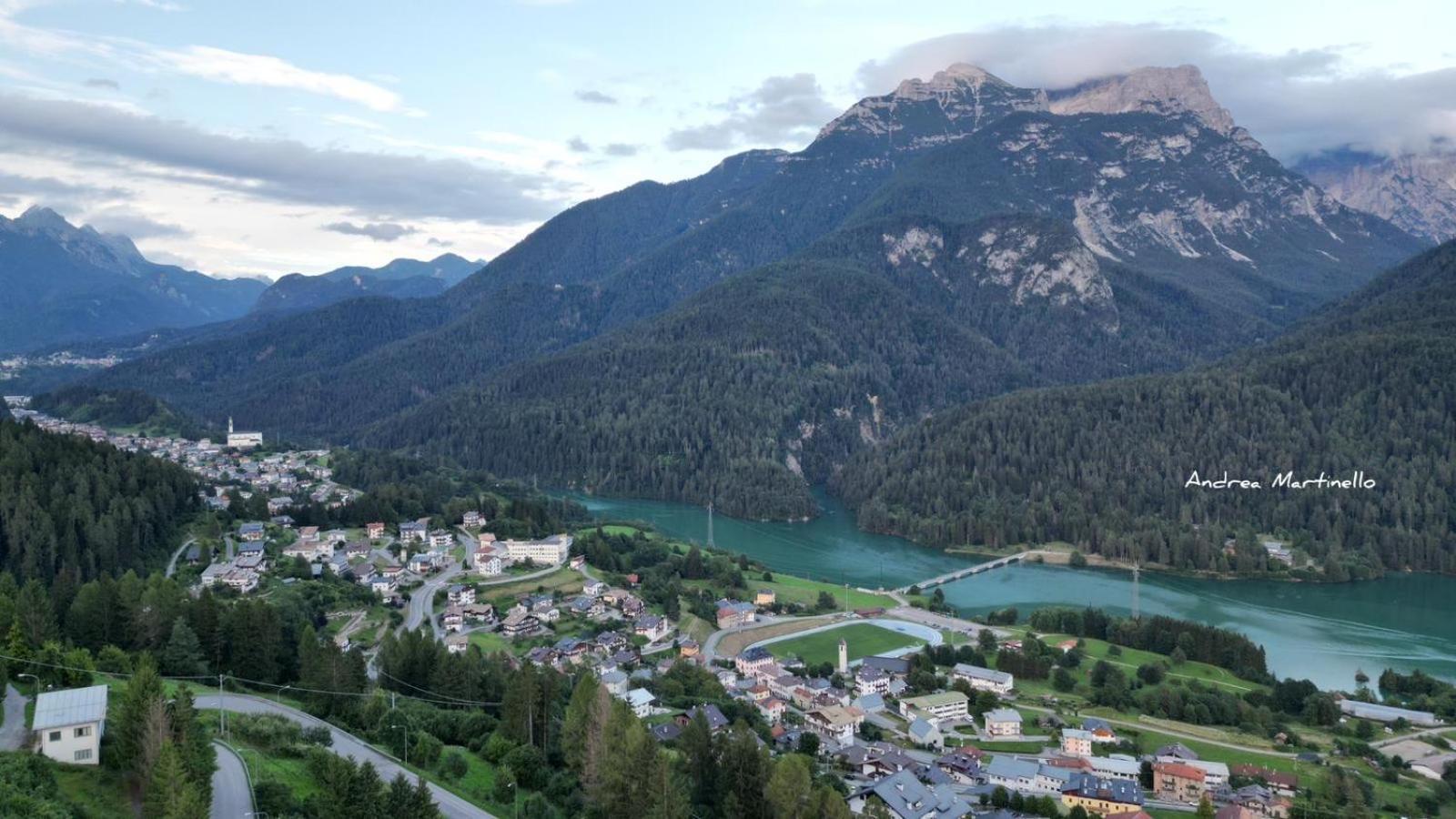 Mansarda La Soffitta Aparthotel Domegge di Cadore Buitenkant foto